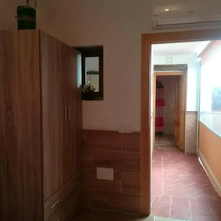 3 Bedrooms With Wifi At *