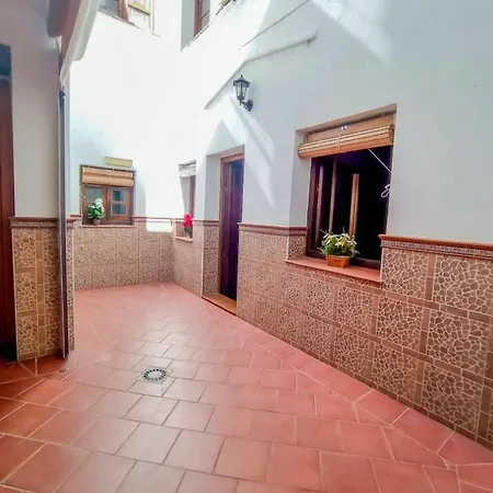 3 Bedrooms With Wifi At