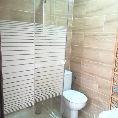 Apartment 3 Bedrooms With Wifi At